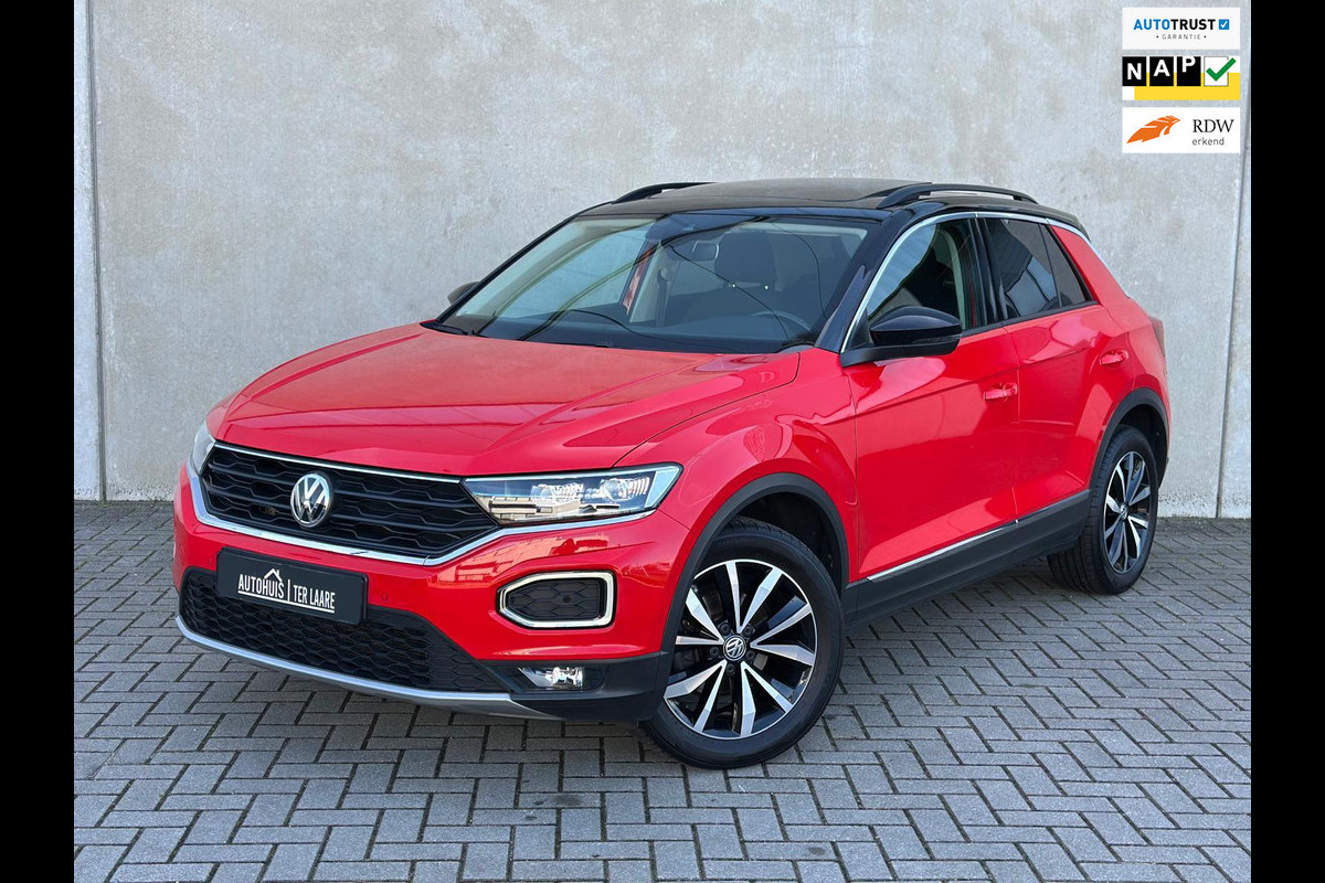 Volkswagen T-Roc 1.5 TSI Sport DSG Pano Camera Carplay LED