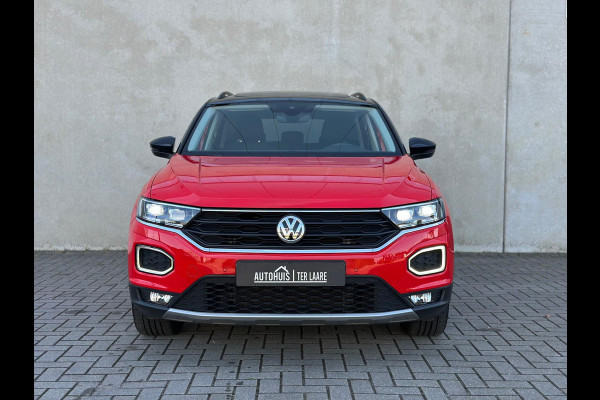 Volkswagen T-Roc 1.5 TSI Sport DSG Pano Camera Carplay LED