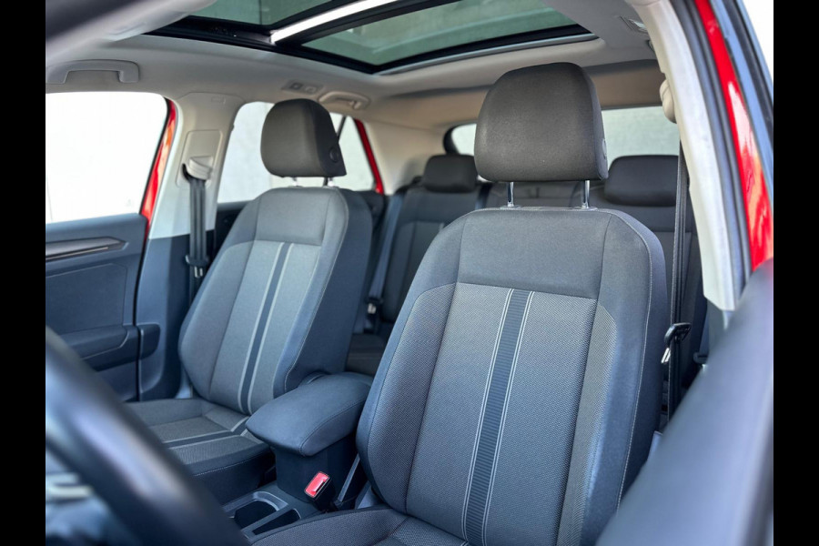 Volkswagen T-Roc 1.5 TSI Sport DSG Pano Camera Carplay LED