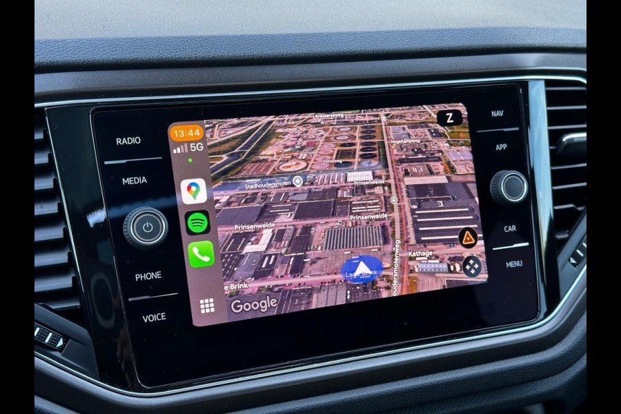 Volkswagen T-Roc 1.5 TSI Sport DSG Pano Camera Carplay LED