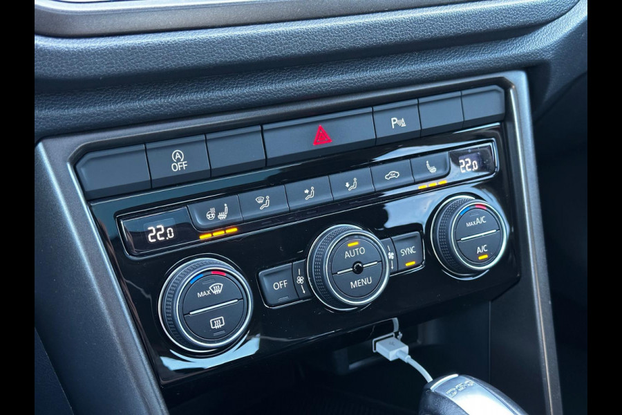 Volkswagen T-Roc 1.5 TSI Sport DSG Pano Camera Carplay LED