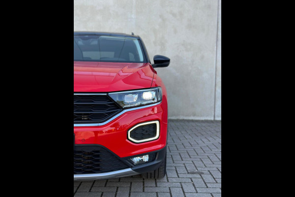 Volkswagen T-Roc 1.5 TSI Sport DSG Pano Camera Carplay LED