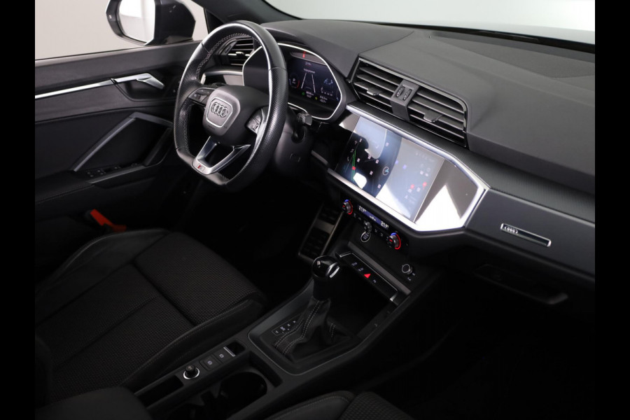 Audi Q3 35 TFSI S edition 150pk S-tronic | Navigatie | Keyless entry | Apple Carplay -/ Android auto | Parkeersensoren voor en achter