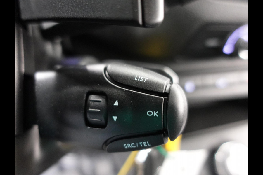 Opel Vivaro 2.0 BlueHDi 145PK L3 Automaat Sport-Edition Airco Bluetooth Cruise Control Navigatie Trekhaak Opel Vivaro 2.0 BlueHDi 145PK L3 Automaat Sport-Edition Airco Bluetooth Cruise Control Navigatie Trekhaak