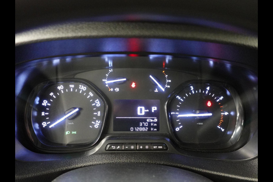 Opel Vivaro 2.0 BlueHDi 145PK L3 Automaat Sport-Edition Airco Bluetooth Cruise Control Navigatie Trekhaak Opel Vivaro 2.0 BlueHDi 145PK L3 Automaat Sport-Edition Airco Bluetooth Cruise Control Navigatie Trekhaak