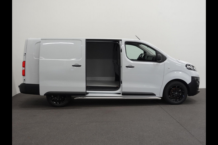 Opel Vivaro 2.0 BlueHDi 145PK L3 Automaat Sport-Edition Airco Bluetooth Cruise Control Navigatie Trekhaak Opel Vivaro 2.0 BlueHDi 145PK L3 Automaat Sport-Edition Airco Bluetooth Cruise Control Navigatie Trekhaak