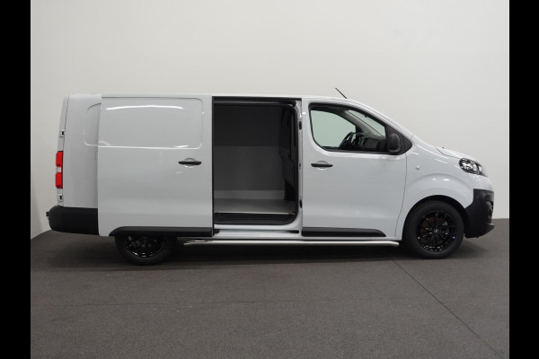 Opel Vivaro 2.0 BlueHDi 145PK L3 Automaat Sport-Edition Airco Bluetooth Cruise Control Navigatie Trekhaak Opel Vivaro 2.0 BlueHDi 145PK L3 Automaat Sport-Edition Airco Bluetooth Cruise Control Navigatie Trekhaak