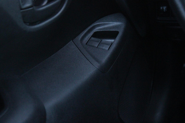 Peugeot 108 1.0 72PK e-VTi ACTIVE | AIRCO | BLUETOOTH AUDIO | AUX/USB AANSLUITING | LED DAGRIJVERLICHTING | MISTLAMPEN | GETINTE RUITEN |