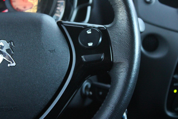 Peugeot 108 1.0 72PK e-VTi ACTIVE | AIRCO | BLUETOOTH AUDIO | AUX/USB AANSLUITING | LED DAGRIJVERLICHTING | MISTLAMPEN | GETINTE RUITEN |