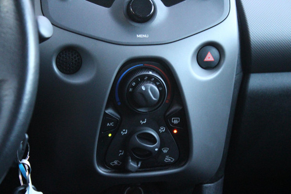 Peugeot 108 1.0 72PK e-VTi ACTIVE | AIRCO | BLUETOOTH AUDIO | AUX/USB AANSLUITING | LED DAGRIJVERLICHTING | MISTLAMPEN | GETINTE RUITEN |
