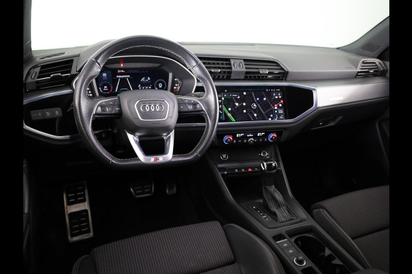 Audi Q3 35 TFSI S edition 150pk S-tronic | Navigatie | Keyless entry | Apple Carplay -/ Android auto | Parkeersensoren voor en achter
