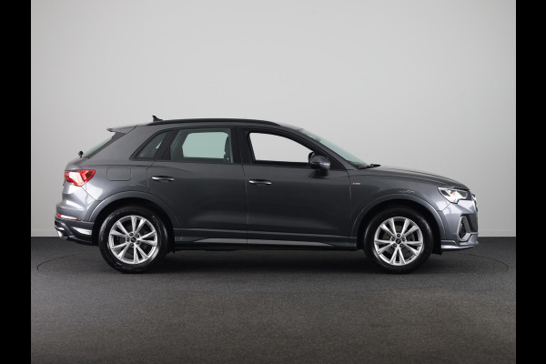 Audi Q3 35 TFSI S edition 150pk S-tronic | Navigatie | Keyless entry | Apple Carplay -/ Android auto | Parkeersensoren voor en achter