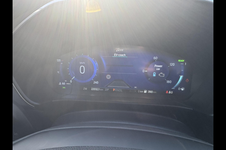 Ford Kuga 2.5 PHEV Titanium | Winterpakket | Adaptive cruise control | Trekhaak
