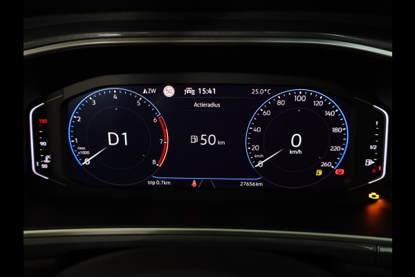 Volkswagen T-Roc 1.5 TSI Style 150 pk Automaat (DSG) | Verlengde garantie | Navigatie | Panoramadak | Parkeersensoren (Park assist) | Achteruitrijcamera | Stoelverwarming |