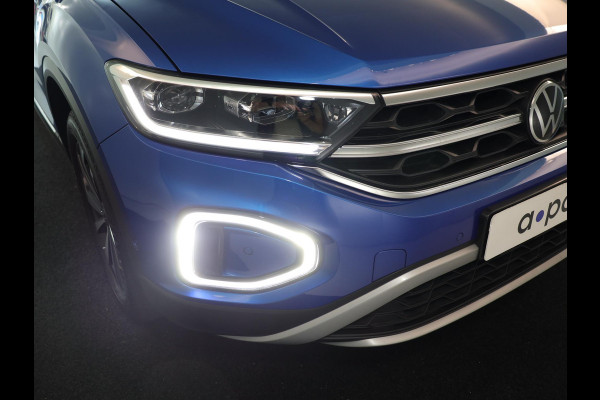 Volkswagen T-Roc 1.5 TSI Style 150 pk Automaat (DSG) | Verlengde garantie | Navigatie | Panoramadak | Parkeersensoren (Park assist) | Achteruitrijcamera | Stoelverwarming |