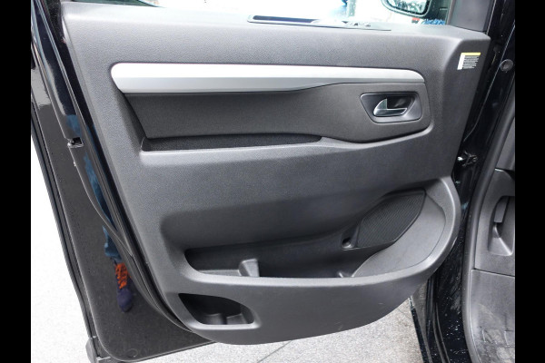 Opel Vivaro-e Combi L2H1 75 kWh e-Zafira 8 persoons  Navigatie Airco Dab  Camera 360  Cruise control  Dab  Lichtmetalen velgen Stoelverwarming