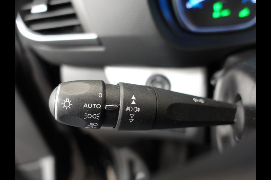 Opel Vivaro-e Combi L2H1 75 kWh e-Zafira 8 persoons  Navigatie Airco Dab  Camera 360  Cruise control  Dab  Lichtmetalen velgen Stoelverwarming