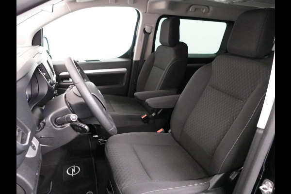 Opel Vivaro-e Combi L2H1 75 kWh e-Zafira 8 persoons  Navigatie Airco Dab  Camera 360  Cruise control  Dab  Lichtmetalen velgen Stoelverwarming