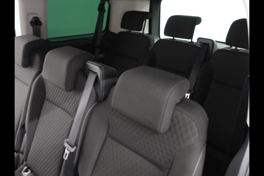 Opel Vivaro-e Combi L2H1 75 kWh e-Zafira 8 persoons  Navigatie Airco Dab  Camera 360  Cruise control  Dab  Lichtmetalen velgen Stoelverwarming