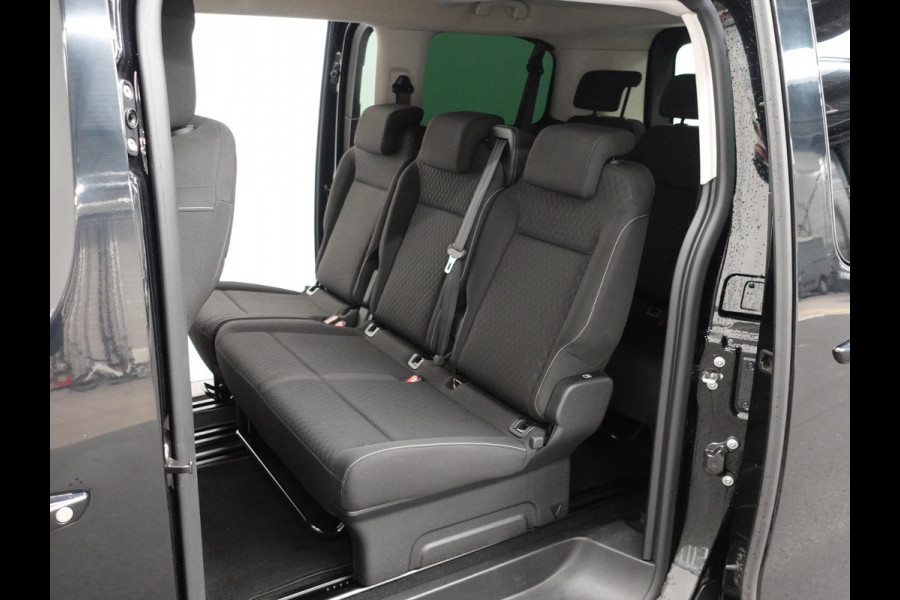 Opel Vivaro-e Combi L2H1 75 kWh e-Zafira 8 persoons  Navigatie Airco Dab  Camera 360  Cruise control  Dab  Lichtmetalen velgen Stoelverwarming