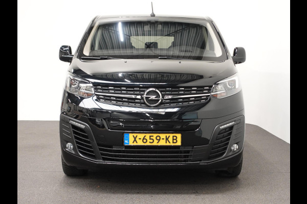 Opel Vivaro-e Combi L2H1 75 kWh e-Zafira 8 persoons  Navigatie Airco Dab  Camera 360  Cruise control  Dab  Lichtmetalen velgen Stoelverwarming