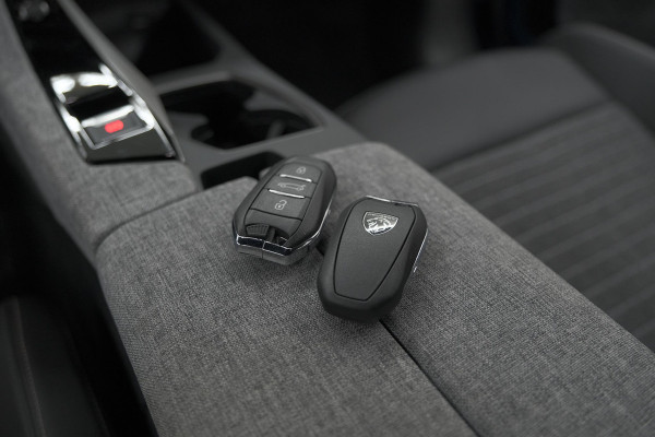 Peugeot 3008 Hybrid 136 e-DSC6 Allure | Camera | Apple Carplay | Parkeersensoren