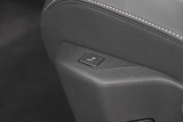 Peugeot 3008 Hybrid 136 e-DSC6 Allure | Camera | Apple Carplay | Parkeersensoren