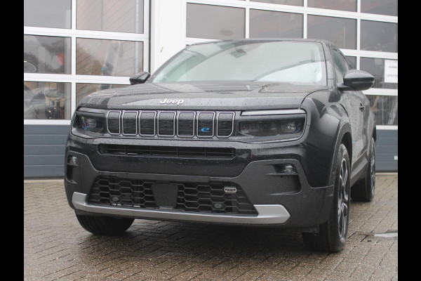 Jeep Avenger Summit 54 kWh | Leder | Apple Carplay | 18"