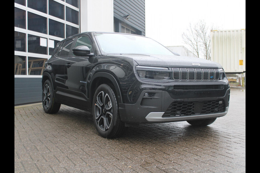 Jeep Avenger Summit 54 kWh | Leder | Apple Carplay | 18"