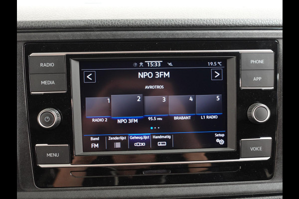 Volkswagen Crafter 30 2.0 TDI L3H3 Highline Trekhaak Apple Carplay Navigatie Cruise Control Camera MF Stuurwiel imperiaal + Trap