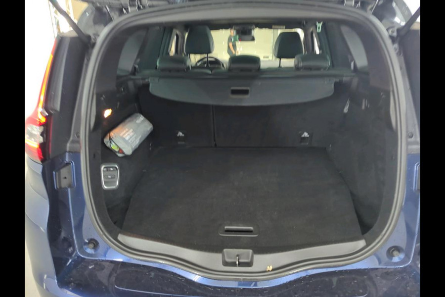 Renault Scénic 1.3 TCe 140 EDC Intens NL AUTO | TREKHAAK | PANO | CAMERA |