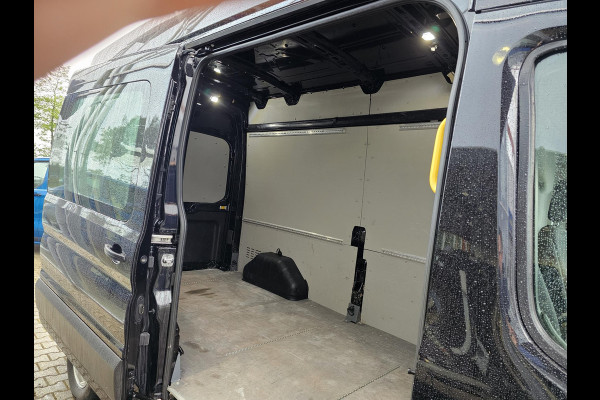 Ford Transit 350 2.0 TDCI L3H3 Limited 185pk Automaat | Xenon | Trekhaak | Navigatie | Camera | Stoelverwarming