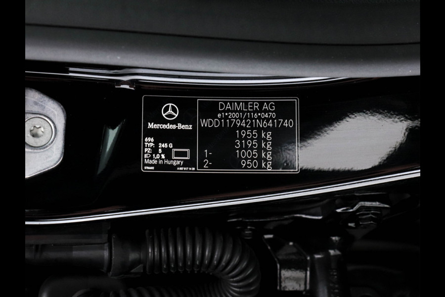 Mercedes-Benz CLA-Klasse Shooting Brake 180 AMG-Line Business Solution (INCL-BTW) Aut. *NAVI-FULLMAP | FULL-LED | LEATHER-MICROFIBRE | CAMERA | ECC | PDC | CRUISE | SPORT-SEATS | SHIFT-PADDLES | 18"ALU*