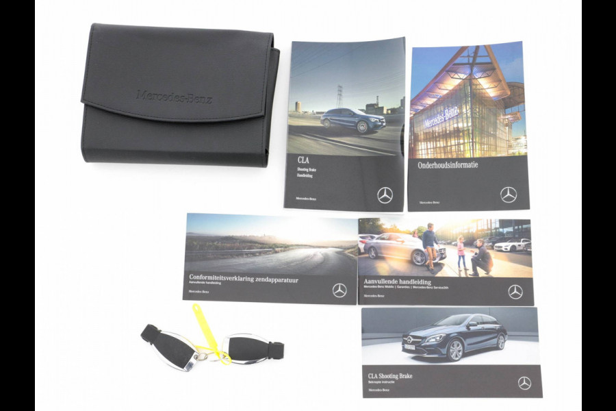 Mercedes-Benz CLA-Klasse Shooting Brake 180 AMG-Line Business Solution (INCL-BTW) Aut. *NAVI-FULLMAP | FULL-LED | LEATHER-MICROFIBRE | CAMERA | ECC | PDC | CRUISE | SPORT-SEATS | SHIFT-PADDLES | 18"ALU*