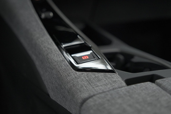 Peugeot 3008 Hybrid 136 e-DSC6 Allure | Camera | Apple Carplay | Parkeersensoren