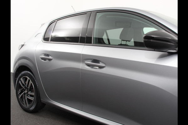 Peugeot 208 1.2 PureTech Allure Pack Achteruitrij camera Climate control LED Adaptieve cruise control Parkeersensor achter Verwarmde voorstoelen