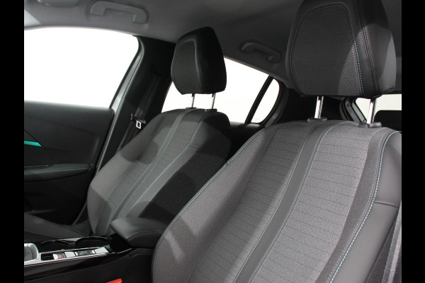 Peugeot 208 1.2 PureTech Allure Pack Achteruitrij camera Climate control LED Adaptieve cruise control Parkeersensor achter Verwarmde voorstoelen