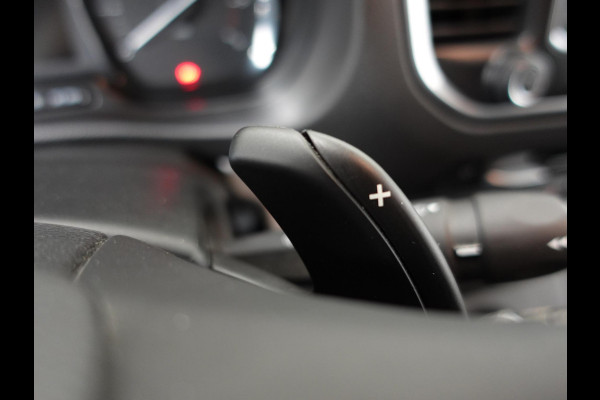 Opel Vivaro L3H1 145pk Automaat Navigatie Trekhaak Airco Bluetooth Cruise Control PDC achter