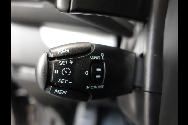 Opel Vivaro 2.0 BlueHDi 145PK L3 Automaat Airco Bluetooth Cruise Control Side bars