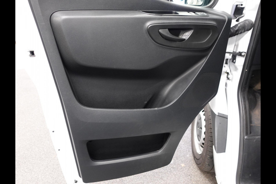 Mercedes-Benz Sprinter L2H2 Automaat Airco Cruise control  Navigatie Side bars