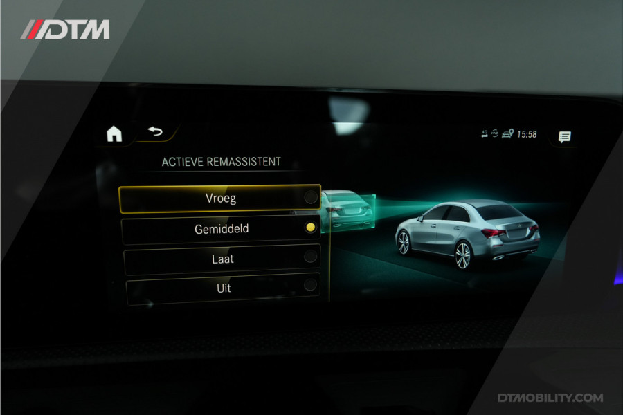 Mercedes-Benz A-Klasse 200 AMG Night | Pano | Memory | Sfeer