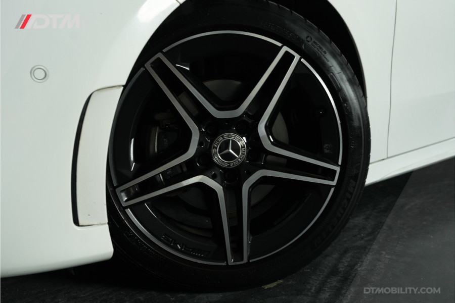Mercedes-Benz A-Klasse 200 AMG Night | Pano | Memory | Sfeer
