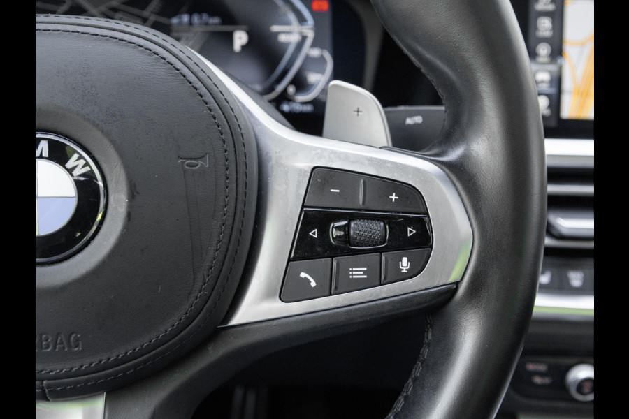 BMW 3-serie 330e M-Sport - Individual Leder - Dak - Trekhaak - Harman Kardon - ACC