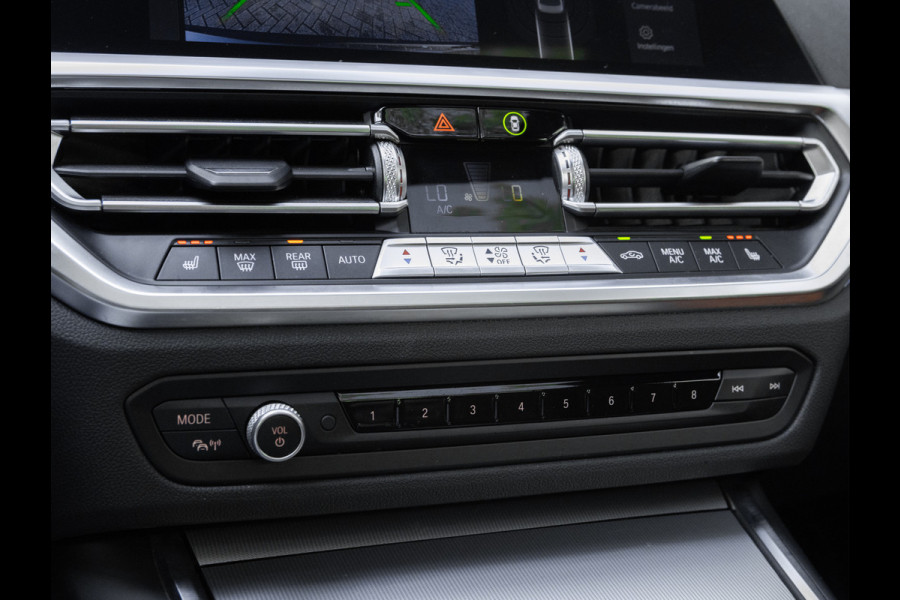 BMW 3-serie 330e M-Sport - Individual Leder - Dak - Trekhaak - Harman Kardon - ACC