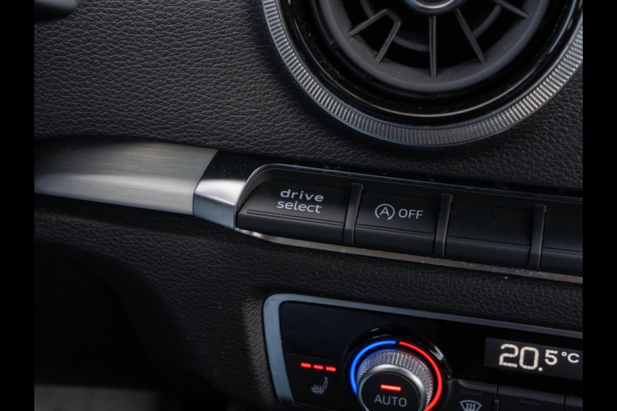 Audi A3 Sportback 35 TFSI CoD S-line / B&O / Adaptive / 19 inch / Keyless / Virtual cockpit