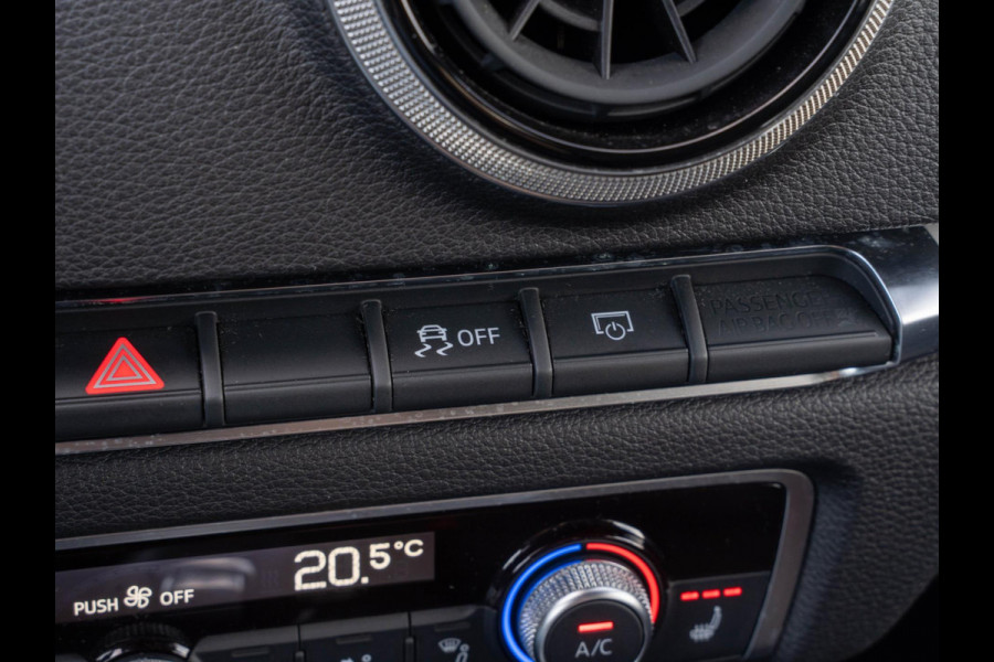 Audi A3 Sportback 35 TFSI CoD S-line / B&O / Adaptive / 19 inch / Keyless / Virtual cockpit