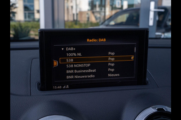 Audi A3 Sportback 35 TFSI CoD S-line / B&O / Adaptive / 19 inch / Keyless / Virtual cockpit