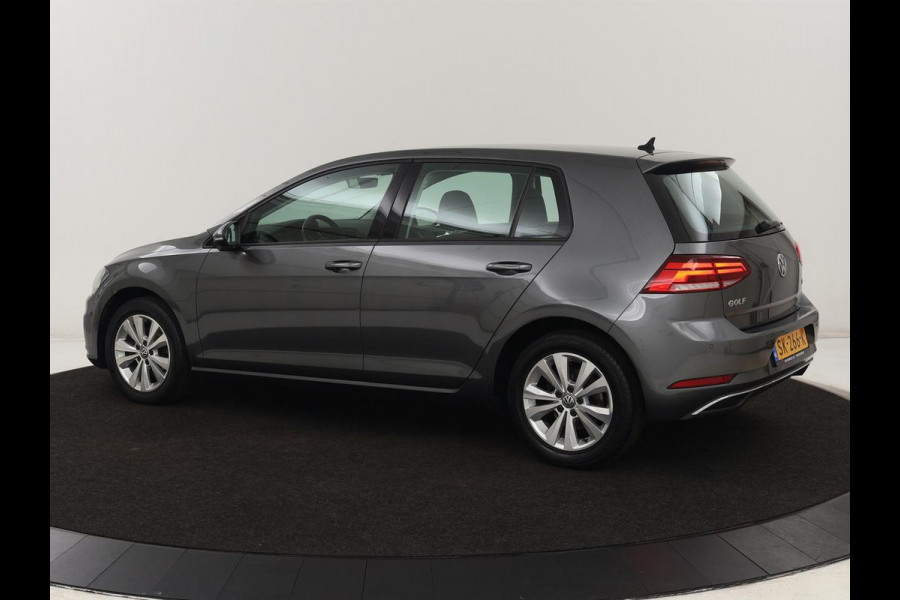Volkswagen Golf 1.0 TSI Comfortline | Automaat | Stoelverwarming | Carplay | Camera | Trekhaak | Navigatie | Adaptive cruise | Climate control