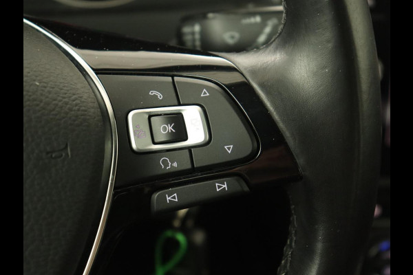 Volkswagen Golf 1.0 TSI Comfortline | Automaat | Stoelverwarming | Carplay | Camera | Trekhaak | Navigatie | Adaptive cruise | Climate control