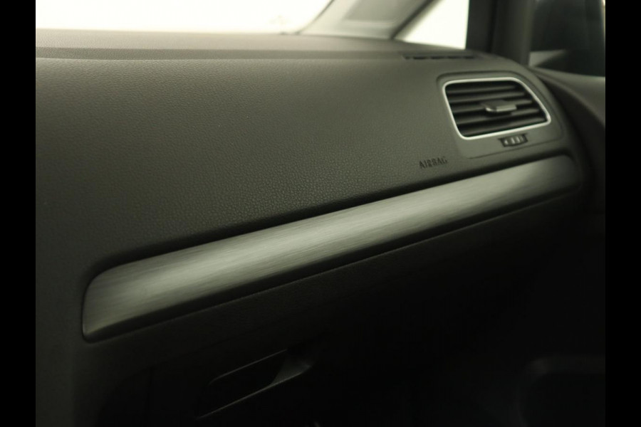 Volkswagen Golf 1.0 TSI Comfortline | Automaat | Stoelverwarming | Carplay | Camera | Trekhaak | Navigatie | Adaptive cruise | Climate control